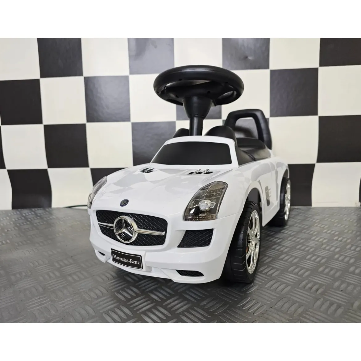Auto Mercedes SLS Bianca Cavalcabile per Bambini