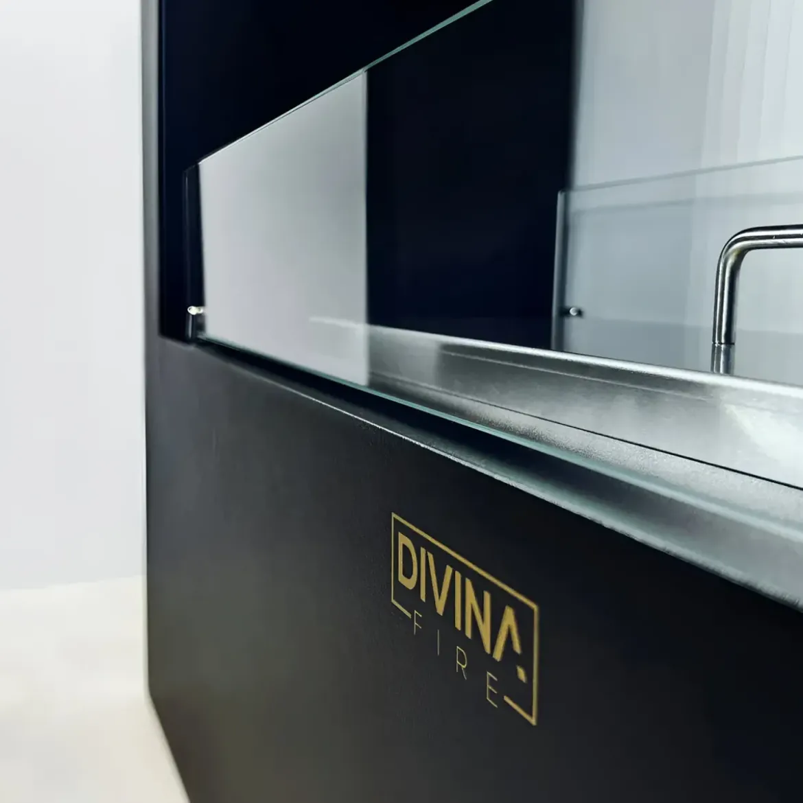 Camino a Bioetanolo 4,5L Nero da Appoggio 4kW da Interno Esterno