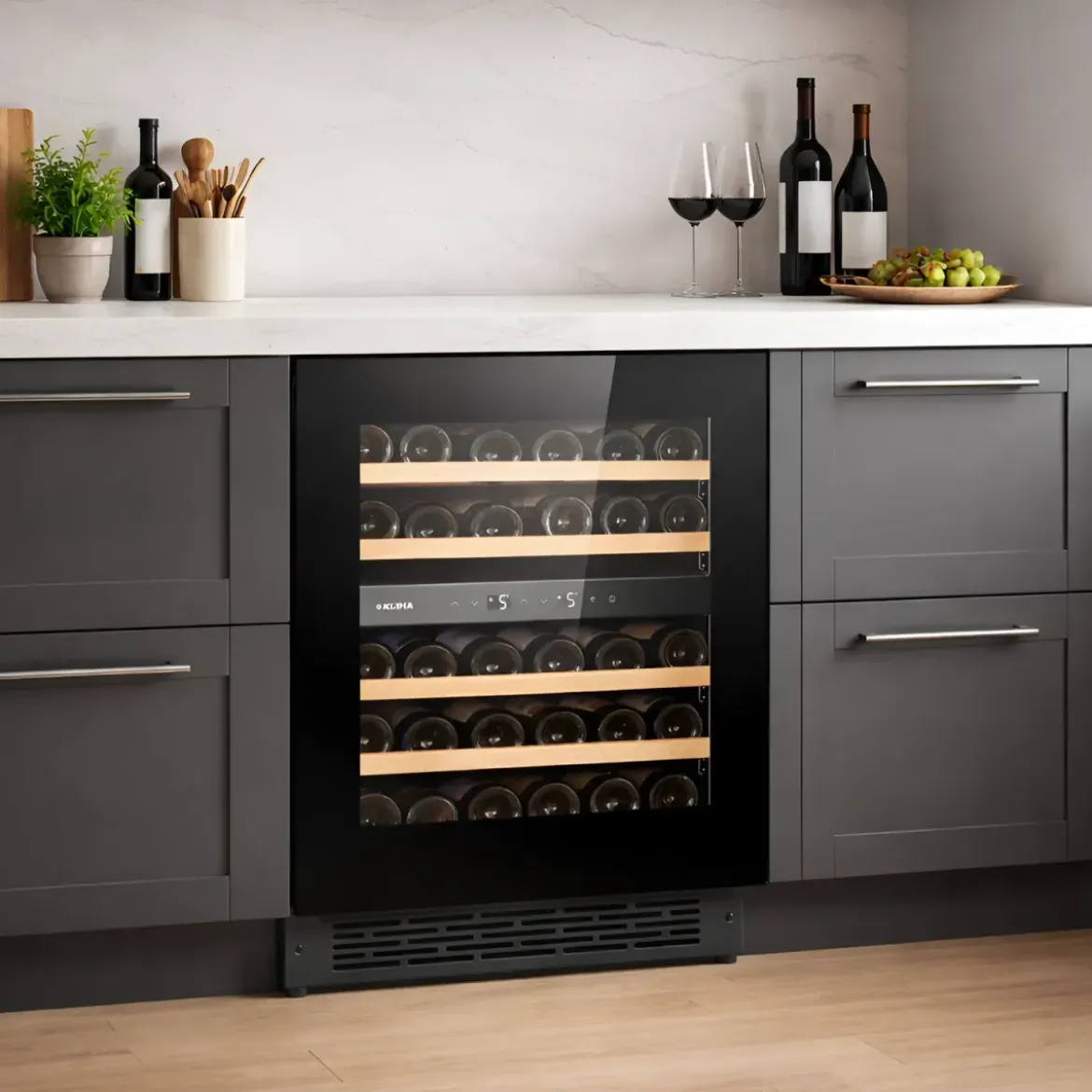 Cantinetta Vino a Incasso 36 Bottiglie Ventilata Classe F Nero LED