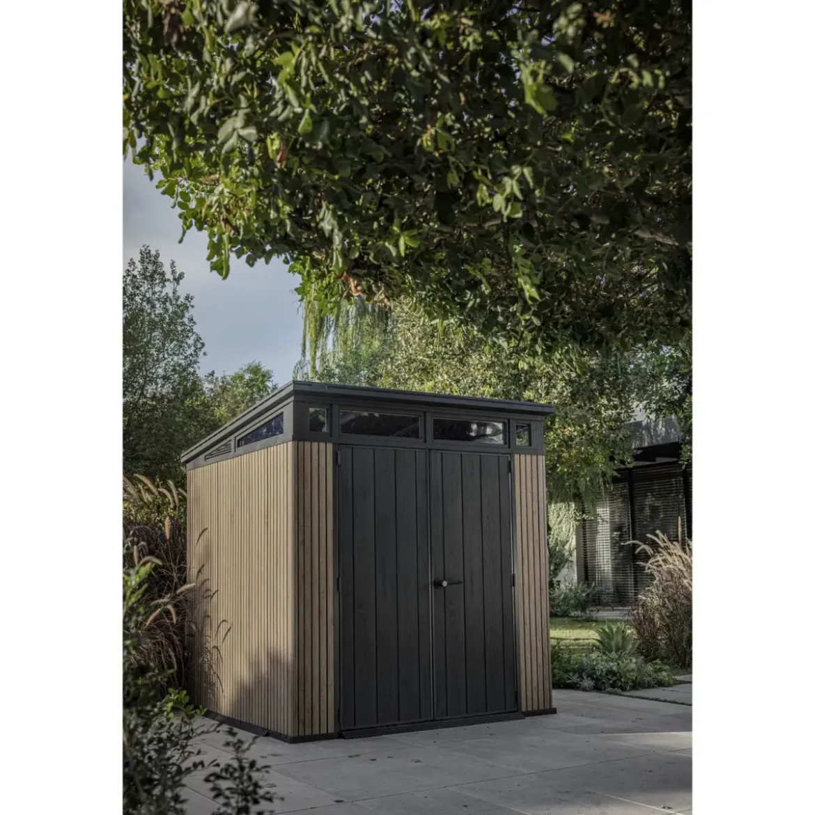 Keter Pent Casetta da Giardino 2x2 Resina Effetto Legno Doghe Veneziane