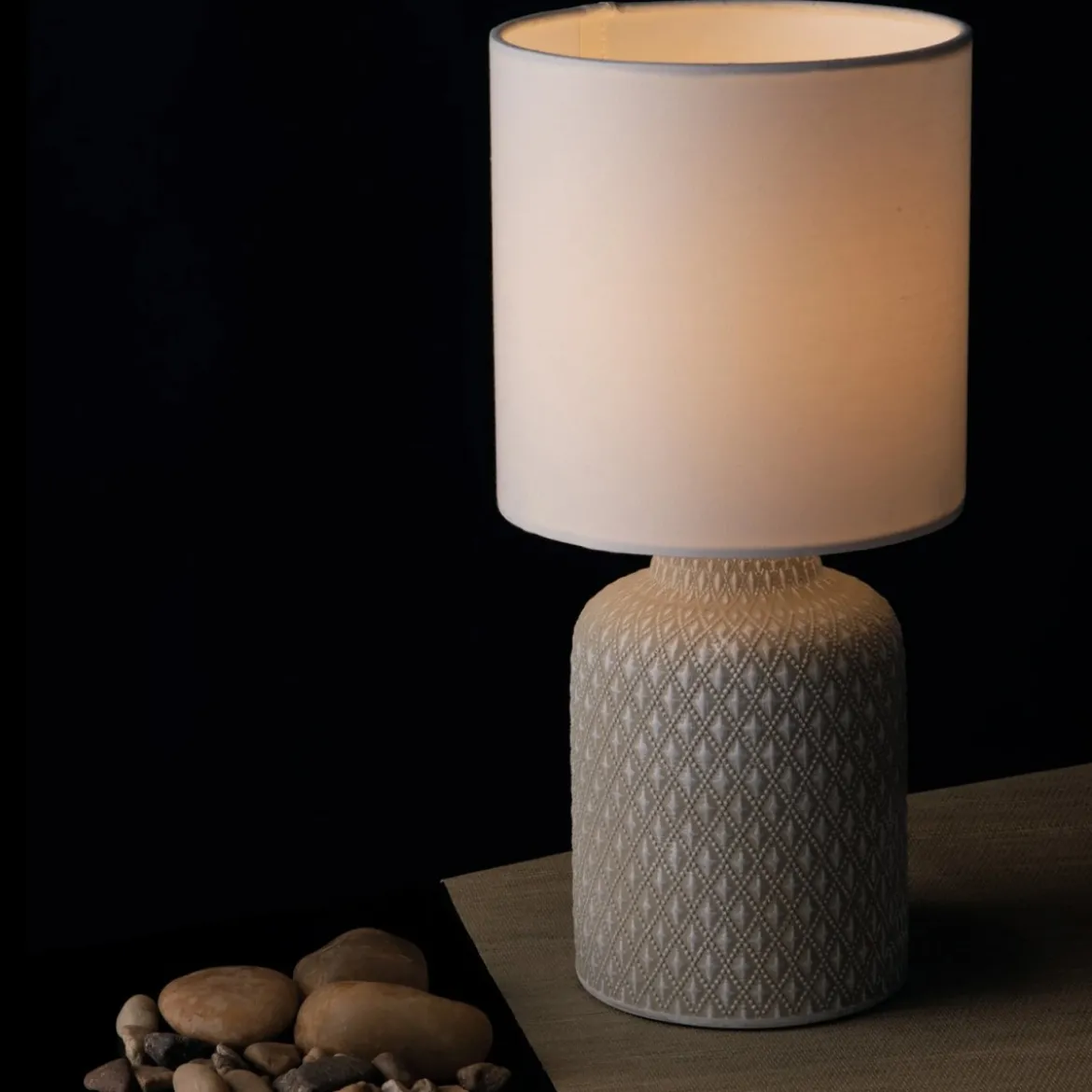 Luce da Tavolo Lumetto in Ceramica Rosa Lampada con Paralume in Tessuto