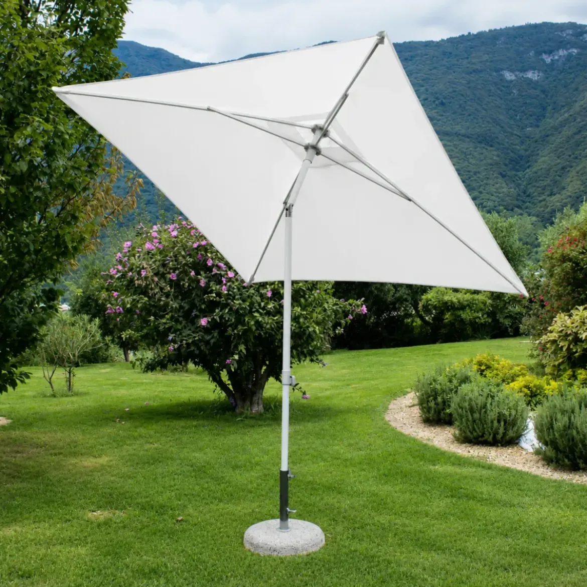 Ombrellone per Giardino 2x2 Quadrato Palo Centrale Bianco Alluminio