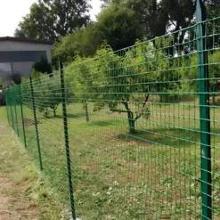 10 Paletti Verdi 250 cm 35x35 Ferro Plastificato Pali per Recinzione Metallica