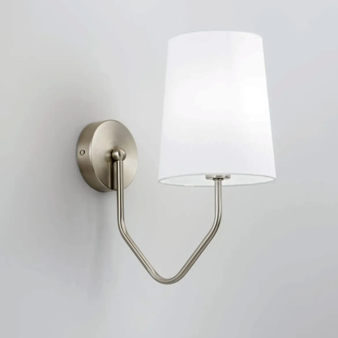 Punto Luce Applique Elegante in Metallo Lampada a Parete per Interno