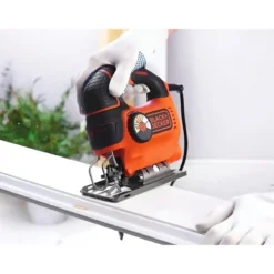 Seghetto Alternativo Black+Decker 550W Taglio Legno Metallo Plastica