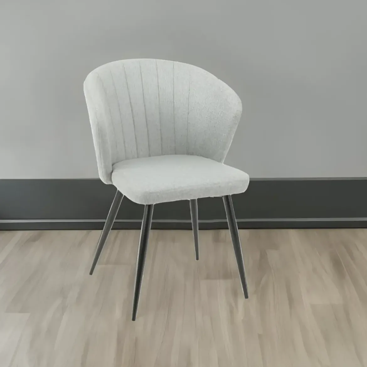 Set 2 Sedie da Interno Imbottite in Tessuto Grigio Chiaro Gambe Nere