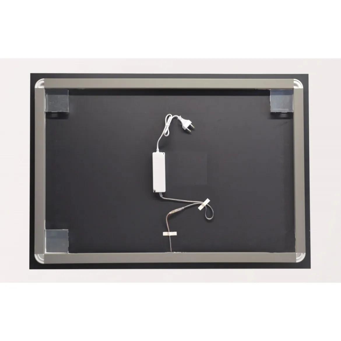 Specchio Moderno Rettangolare 100x70 con Illuminazione a Led da Bagno