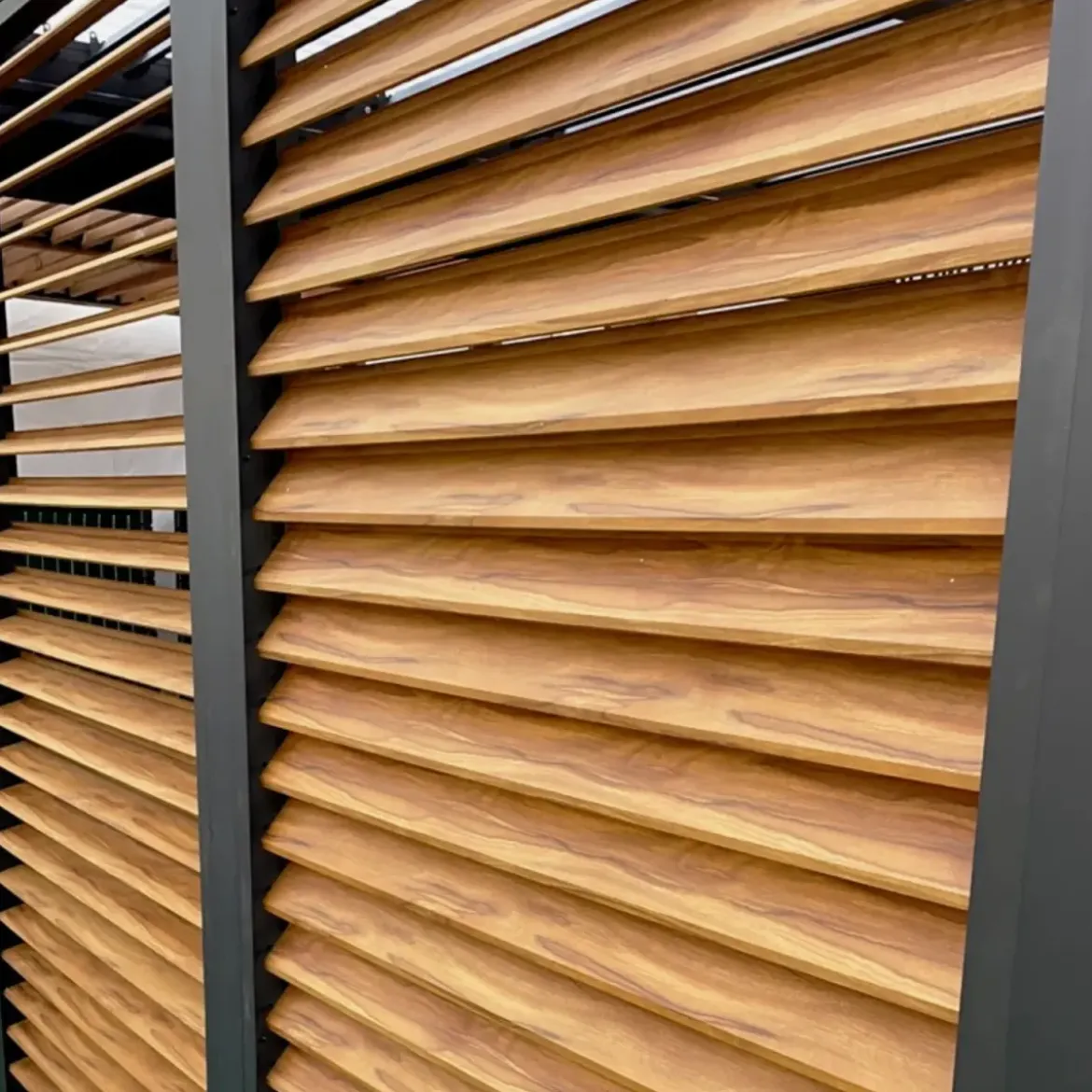 Veneziane 2 Pannelli Effetto Legno per Pergola Bioclimatica Lato 3 m